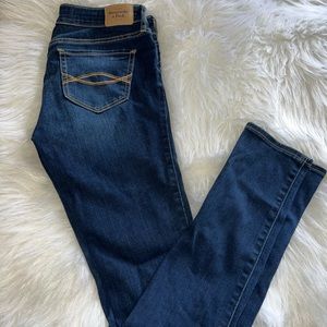 Abercrombie and fitch jeans size 2 regular